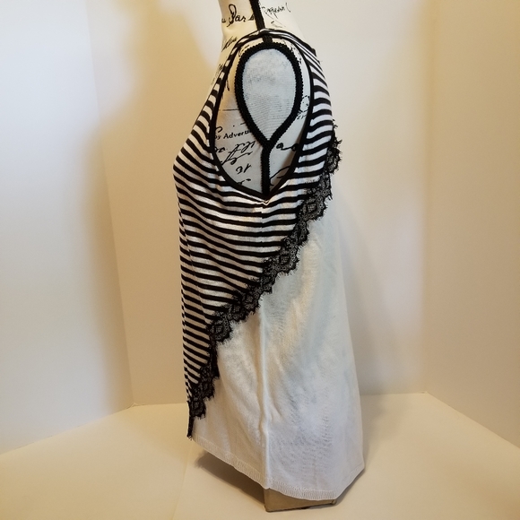 Democracy Black and white tank Medium - Picture 7 of 11